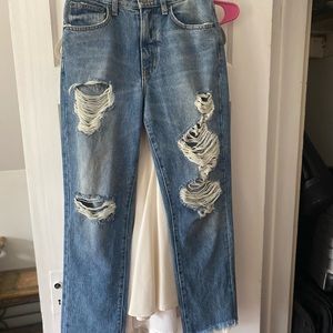 LF Carmar Distressed Jean